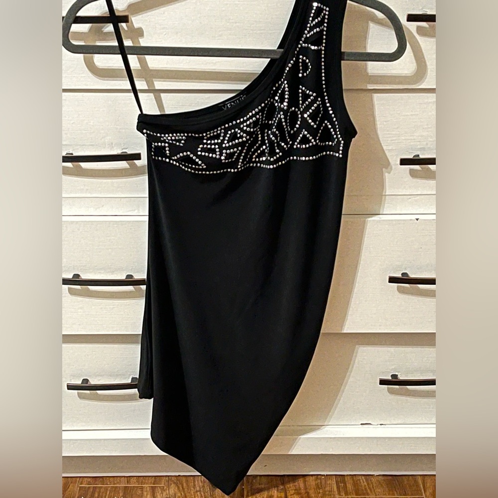 Venus One Shoulder Top